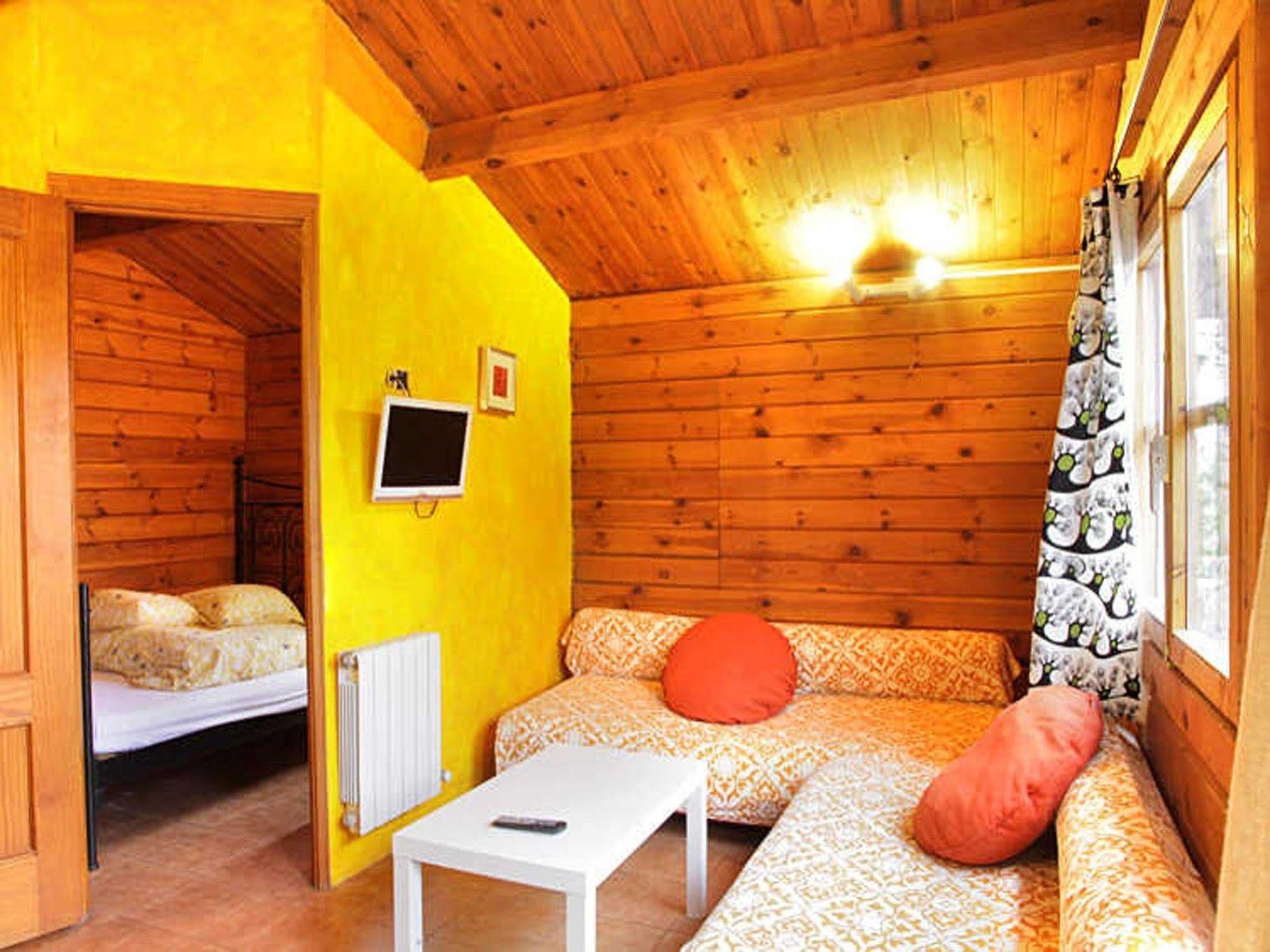Fuente Del Lobo Glamping & Bungalows - Adults Only Pinos Genil Eksteriør bilde