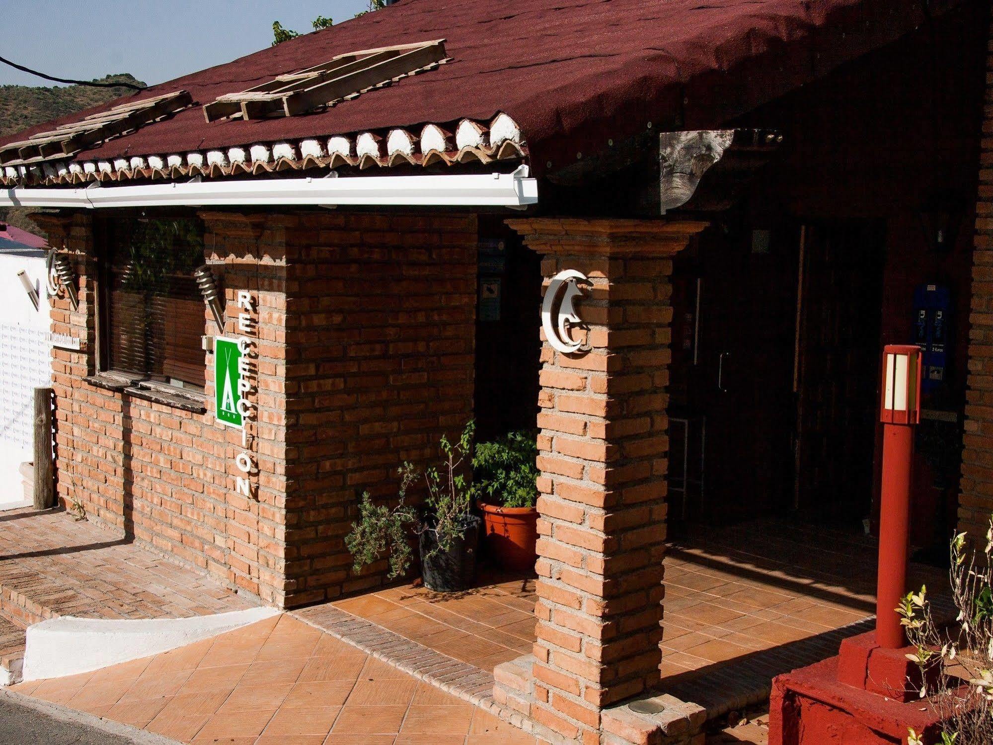 Fuente Del Lobo Glamping & Bungalows - Adults Only Pinos Genil Eksteriør bilde
