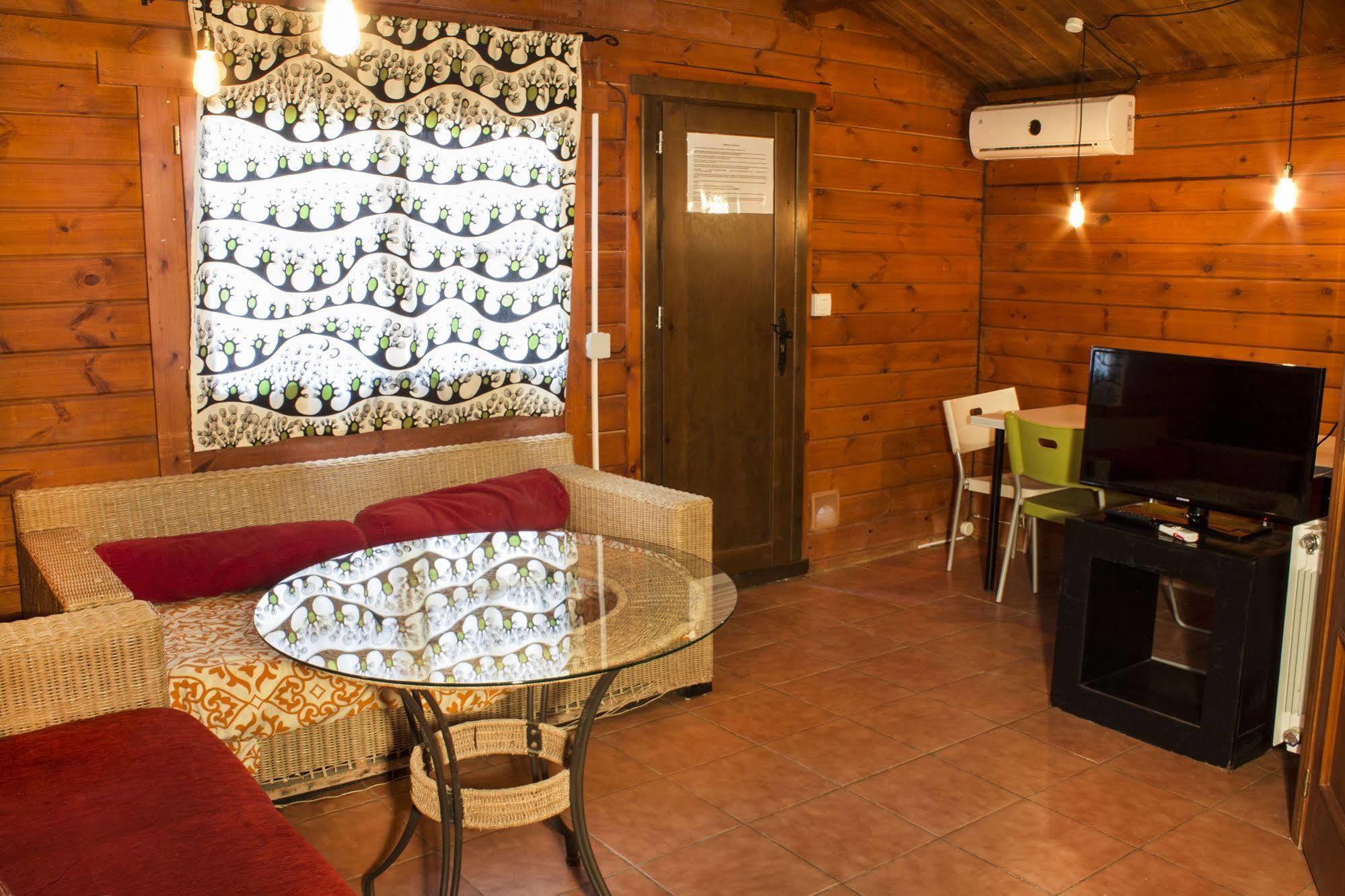 Fuente Del Lobo Glamping & Bungalows - Adults Only Pinos Genil Eksteriør bilde